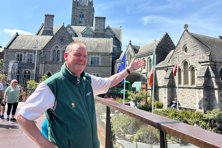 都柏林徒步之旅：城堡与大教堂——本地专家带您深度探索都柏林徒步之旅：城堡与大教堂，本地专家带您深度探索