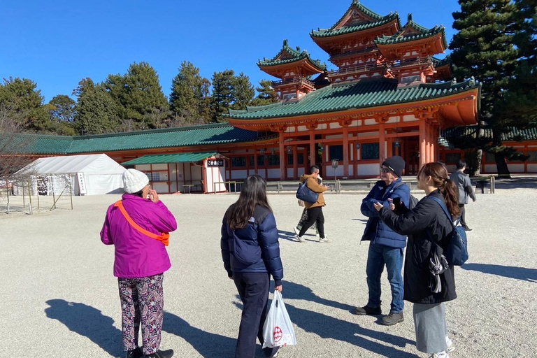 E-Bike Tour in Kyoto with Asuka, Japanese graduate student