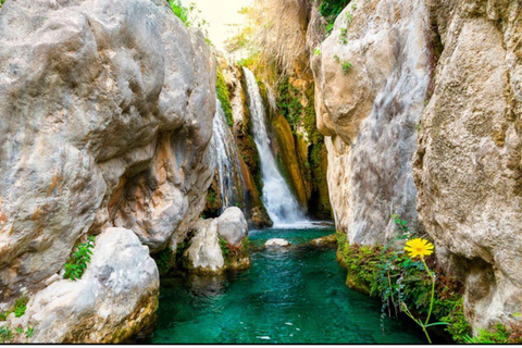 Benidorm: Guided Jeep Trip to Guadalest and Algar Falls Benidorm: Costa Blanca Highlights