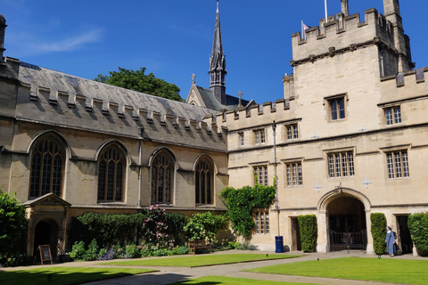 Oxford: Private Guided Walking Tour of University and City Oxford : Guided Walking Tour with optional college visit