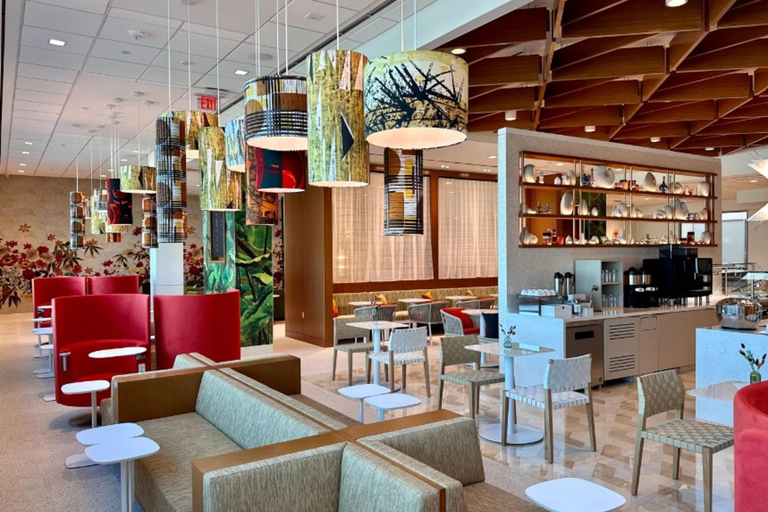 FLL Fort Lauderdale Intl Airport Escape Lounge Access T3 Domestic&International Departure: Escape Lounge