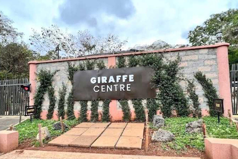 Nairobi: Karen Blixen, Elepant Orphanage & Girraffe Centre.