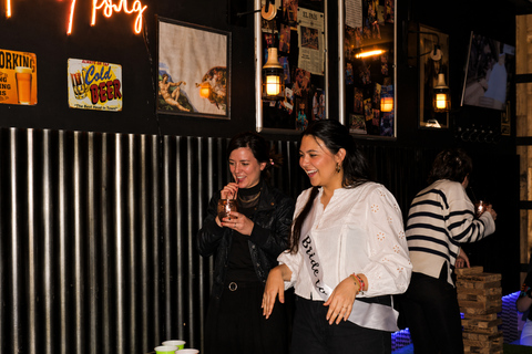 Cocktail Class in Madrid: Shake, Drink & Party