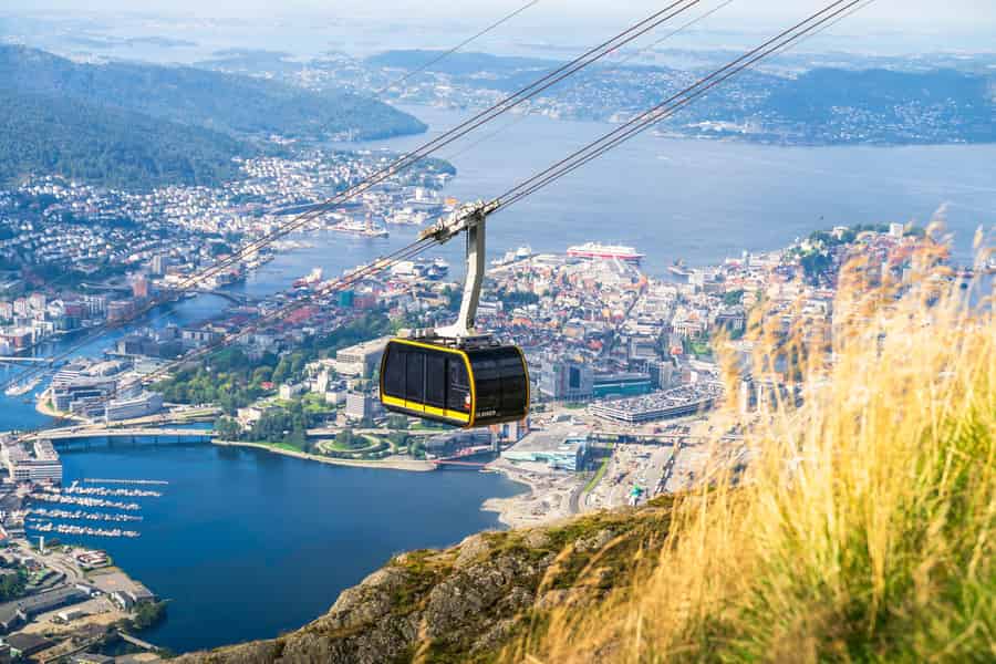 Bergen: Ticket für Hin- und Rückfahrt mit der Ulriken-Seilbahn. Foto: GetYourGuide Bergen: Ticket für Hin- und Rückfahrt mit der Ulriken-Seilbahn. Foto: GetYourGuide