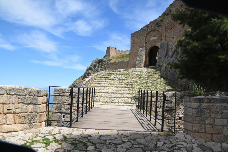 Au départ d&#039;Athènes : Corinthe antique et Canal de Corinthe visite privée