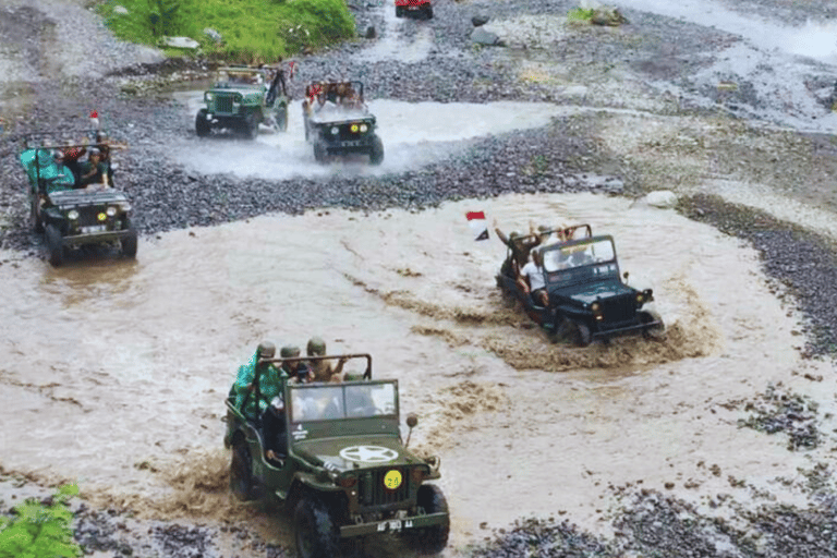Yogyakarta : safari guidé en Jeep au mont Merapi avec prise en chargeYogyakarta : safari guidé en jeep au mont Merapi avec prise en charge