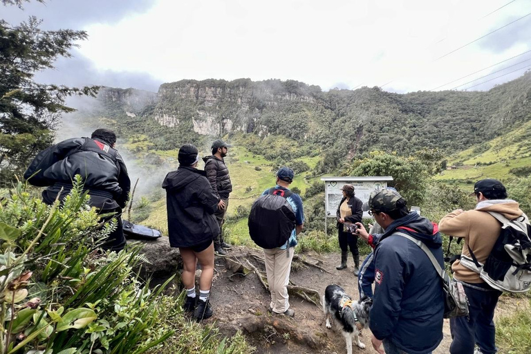 The Route of Water and Mist: Páramo Trek in Cruz Verde
