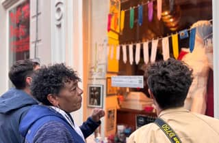 Amsterdam: Tour durchs Rotlichtviertel mit einer Ex-Dominatrix & Freund:innen