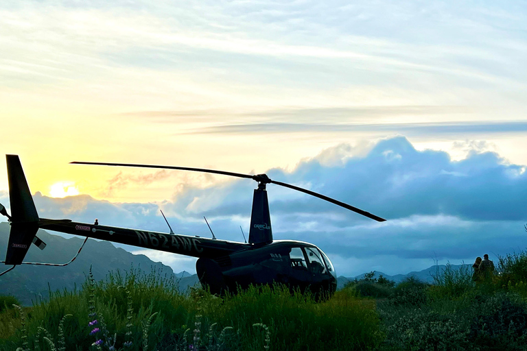 جولة رومانسية بطائرة هليكوبتر في لوس أنجلوس مع هبوط جبليجولة الغروب