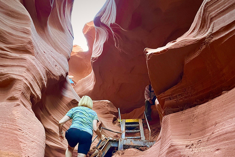 Da Phoenix: Escursione di un giorno all&#039;Antelope Canyon e all&#039;Horseshoe BendDa Phoenix: gita di un giorno all&#039;Antelope Canyon e all&#039;Horseshoe Bend