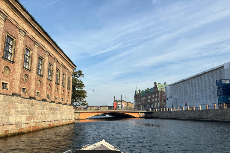 Copenhagen: 1, 3 or 4-Hour Private Boat Tour with CaptainCopenhagen: 3 Hour Private City Boat Tour with Captain