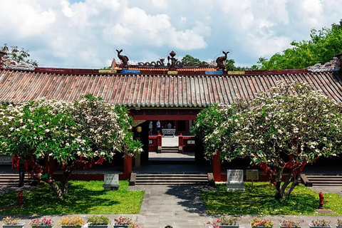 Sanya: Nanshan Scenic Area & Yazhou Ancient City Tour Guide for other languages