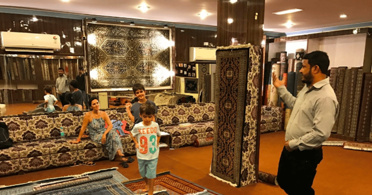 Mughal Carpet Co. Agra :- Handmade Carpet Demonstration Tour | GetYourGuide