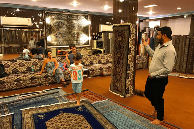 Mughal Carpet Co. Agra :- Excursão de demonstração de tapetes feitos à mão