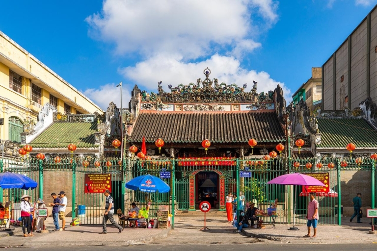 Discover China Town by Pedicab Private Tour