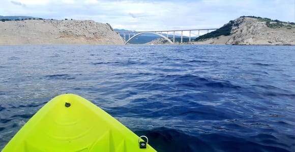 Omišalj: Selbstgeführte Kajaktour mit Karte und Tipps