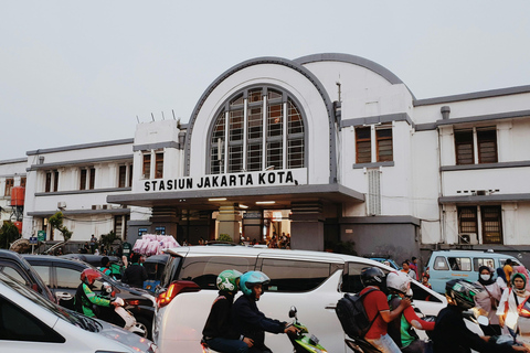 Jakarta: Old Town Tour with Guide and Entry to Museum