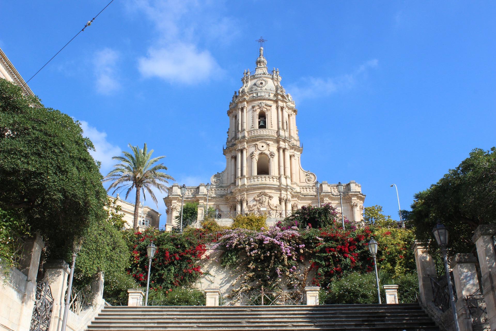 Von Syrakus: Auto-/Van-Tour nach Noto, Ragusa und Modica