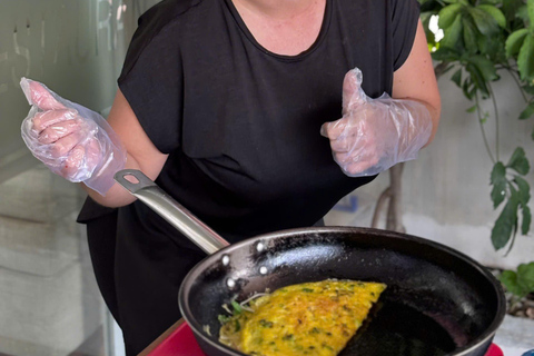 Da Nang: Rooftop Live Cooking Experience with Sea View