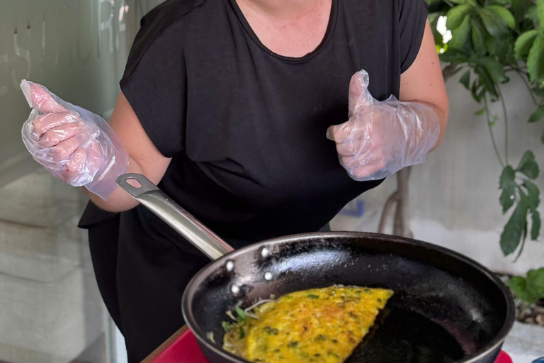 Da Nang: Rooftop Live Cooking Experience with Sea View