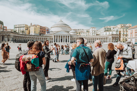 Naples: Royal Palace and Spanish Quarters Small Group TourFrench Tour