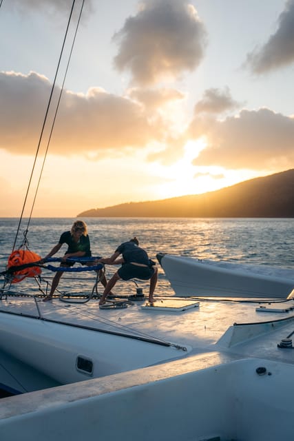 Airlie Beach: 2-Day Whitsunday Islands Sailing Snorkel Tour | GetYourGuide