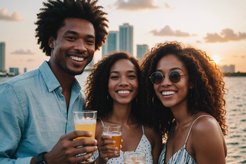 Miami : Croisière de 90 minutes au coucher du soleil avec un bar à Mojito à bord