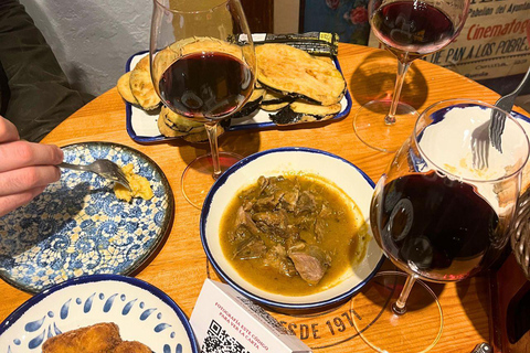 Malaga: Local Tapas Tour into Real Andalusian Culture