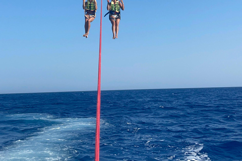 Santorini: Parasailing ervaringPerissa,Perivolos,St.George