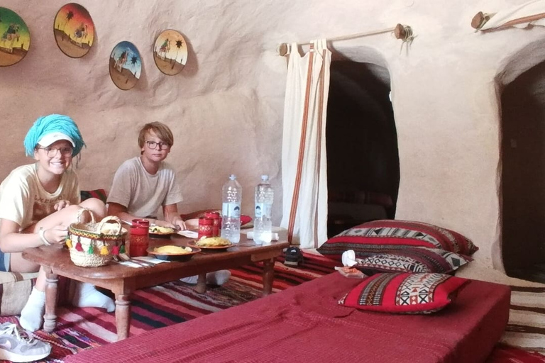 From Yasmine Hammamet/Kantaoui: 2-Day Sahara Tour with Meals