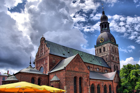 Riga: Old Town Guided Walking TourStandart