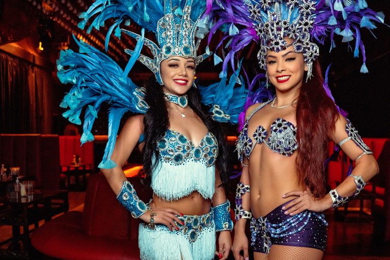 Búzios: Samba Show with Welcome Drink and Live Music