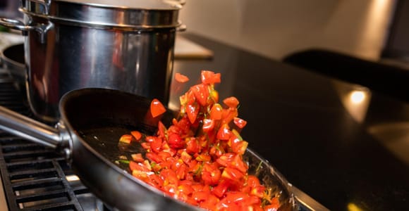 Rome: Pasta and Sauce Cooking Class with Wine Pairing