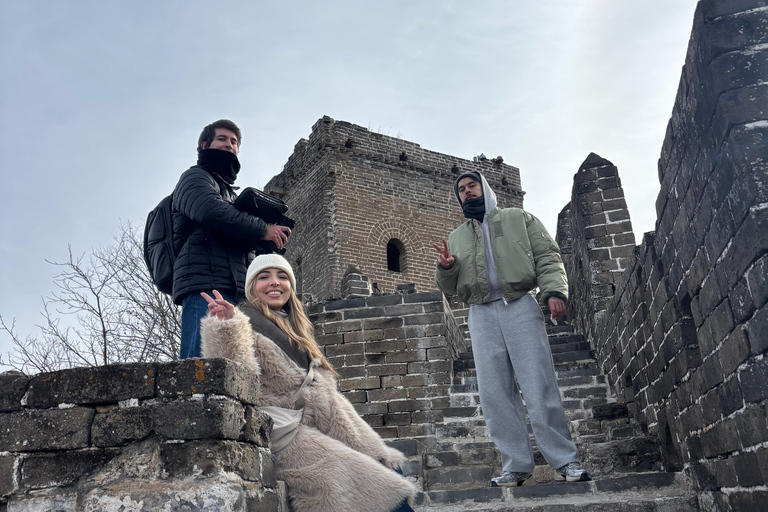 Beijing: Jinshanling Great Wall Private Tour with Lunch Bus to Jinshanling Great wall Hiking tour from Beijing