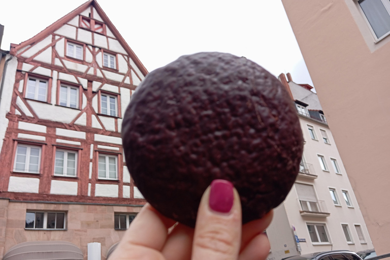 Nuremberg Traditional Food Tour: Full Meal and Drinks