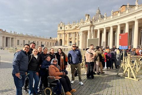 Vatican City: Papal Audience and St.Peter's Basilica Tour vatican : Papal Audience, St.Peter's Basilica spanish Tour