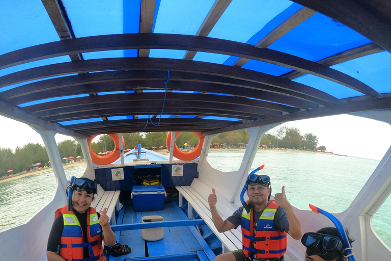 Lombok: Private Glass-Bottom Boat Tour with Snorkeling