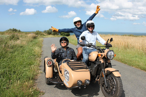 Tour privato di 2 ore in sidecar della Normandia della Seconda Guerra Mondiale BayeuxTour privato della Normandia della Seconda Guerra Mondiale di 2 ore - 2 Sidecar Tour Bayeux