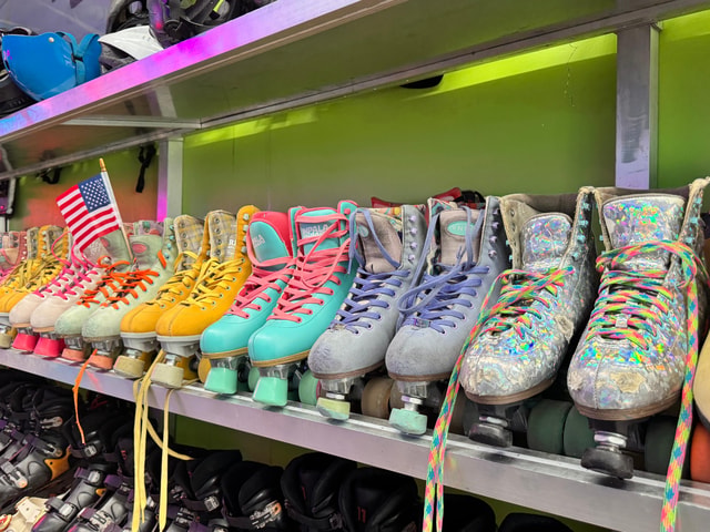 Miami Beach: Rollerblade Rental with Protection Gear