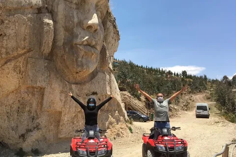De Cusco: Excursão à Morada dos Deuses em quadriciclos