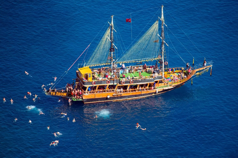 Alanya: Jeep Safari with Waterfall and Boat Trip with Lunch