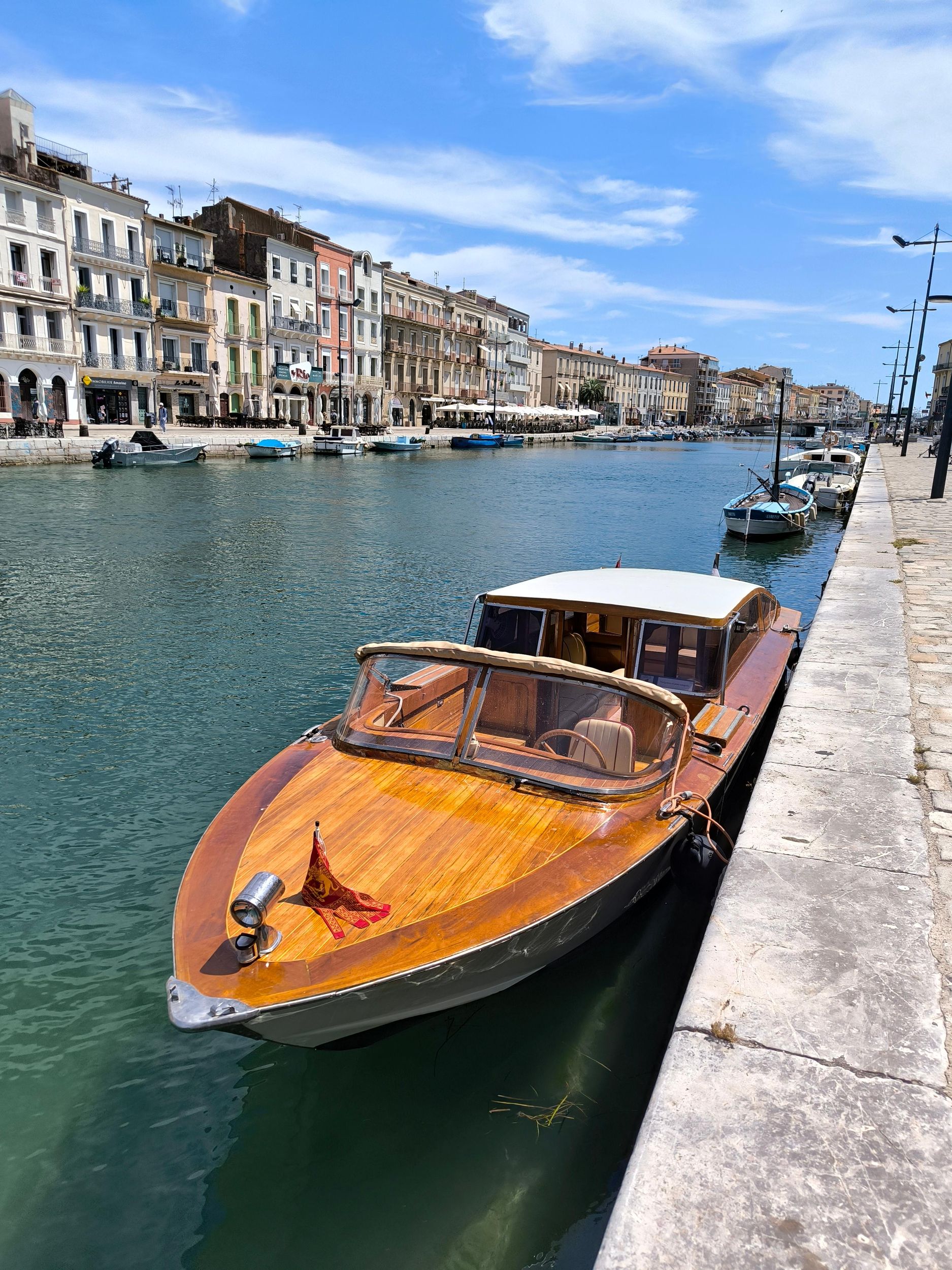 Sète: Bootsfahrt mit dem venezianischen Wassertaxi
