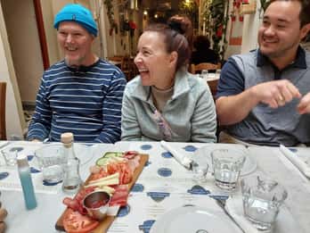 Athènes : visite à pied classique sur le thème de la cuisine de rue avec 7 dégustations
