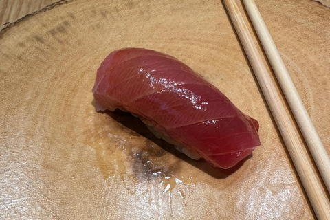 Osaka: Sushi Making and Omakase Sushi Tasting Experience