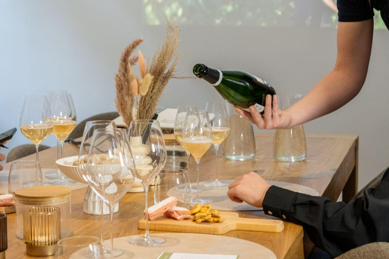 Reims: Morning Champagne Tasting with Local Expert