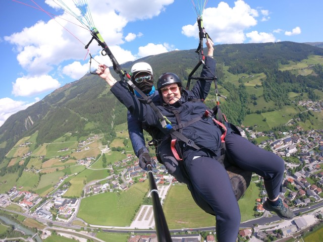 Visit Zell am See: Paragliding Tandem in Grossglockner