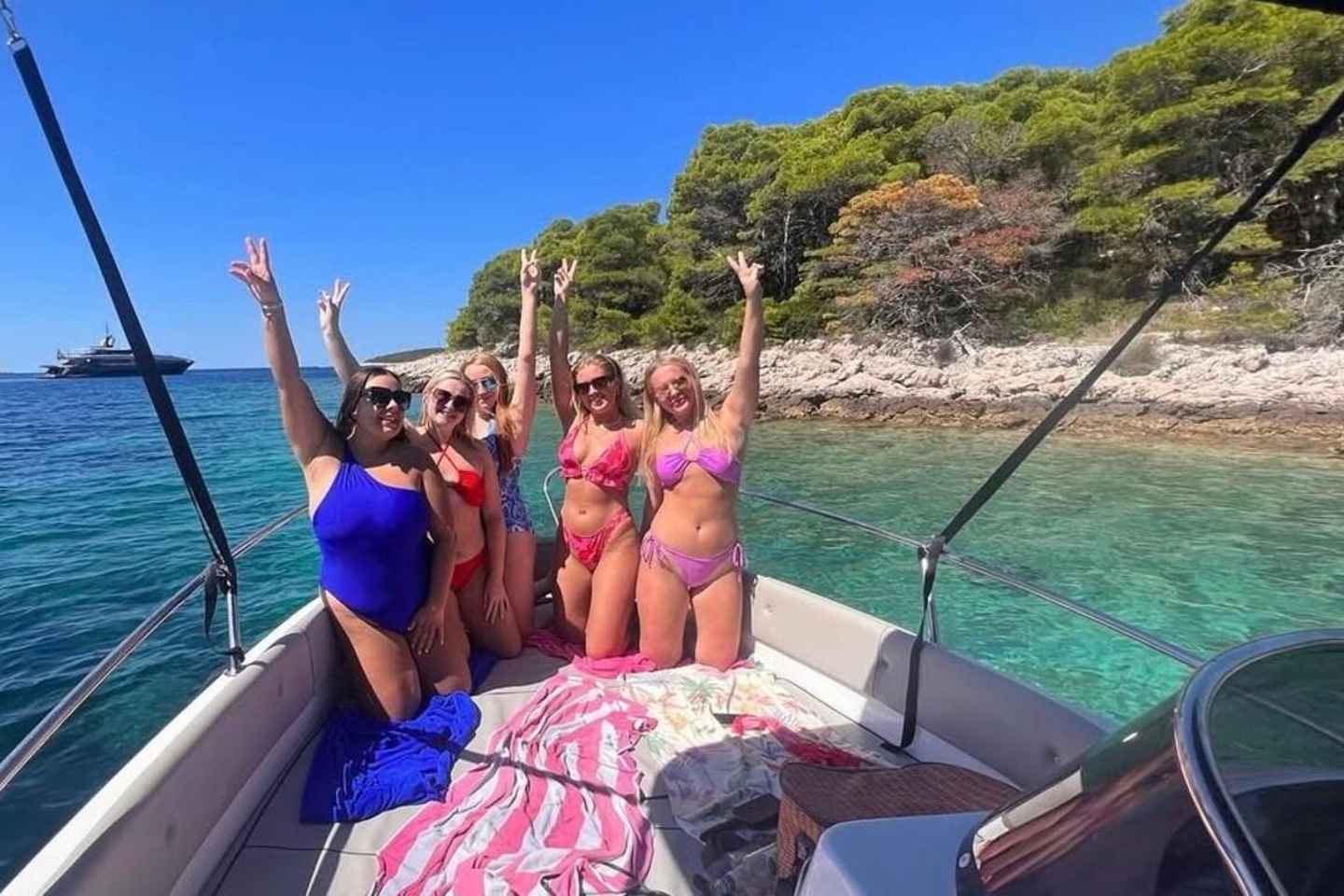 Kotor: Speedboat Tour to Perast and Our Lady of the Rocks