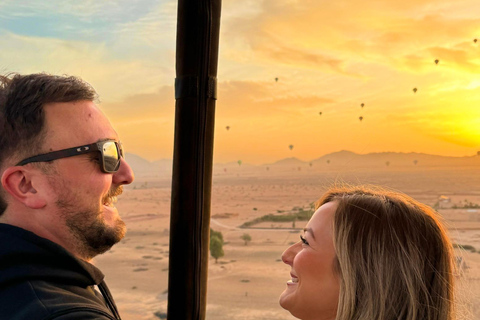 Marrakech: giro romantico in mongolfiera e colazione berbera