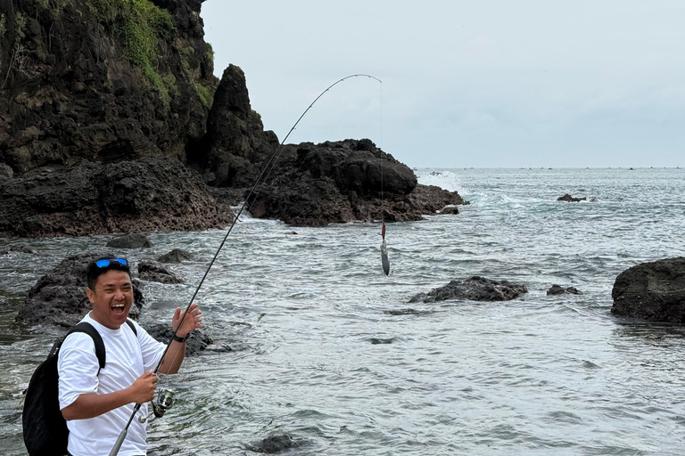 Banyuwangi: Jawatan Forest, Island Hopping, & Sunset Tour Jawatan Forest, Island Hopping, & Sunset Tour (Private)