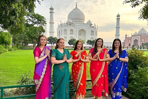 From Delhi: Taj Mahal & Agra Day Trip by Gatimaan Express 1st Class Train with Car, Guide, Entry Ticket & 5 Star Lunch